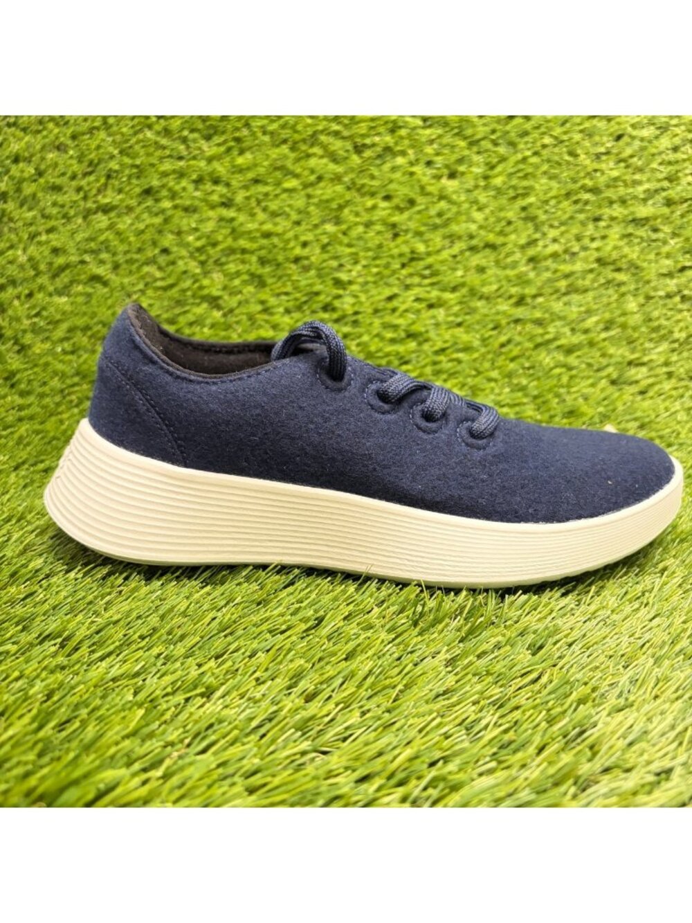 Allbirds Wool Runner 2 Womens Size 7 Blue White Athletic Running Shoes Sneakers